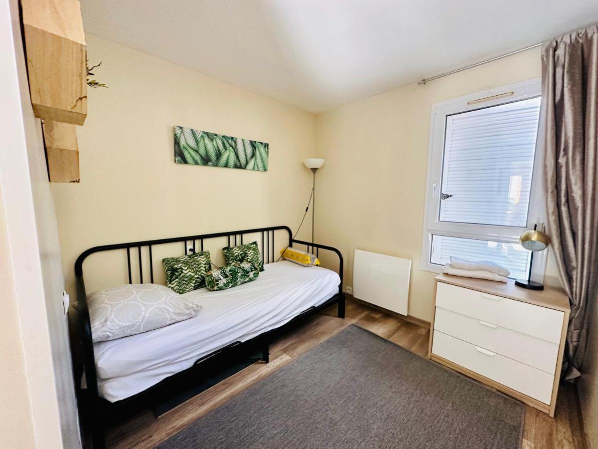 Appartement Eco 6 Personnes มานี-เลอ-องเกรอ ภายนอก รูปภาพ