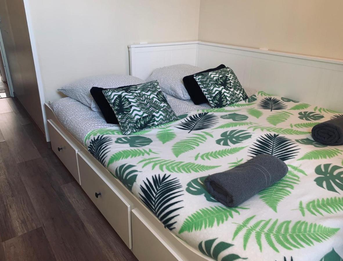 Appartement Eco 6 Personnes มานี-เลอ-องเกรอ ภายนอก รูปภาพ