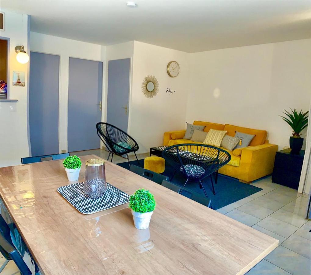 Appartement Eco 6 Personnes มานี-เลอ-องเกรอ ภายนอก รูปภาพ