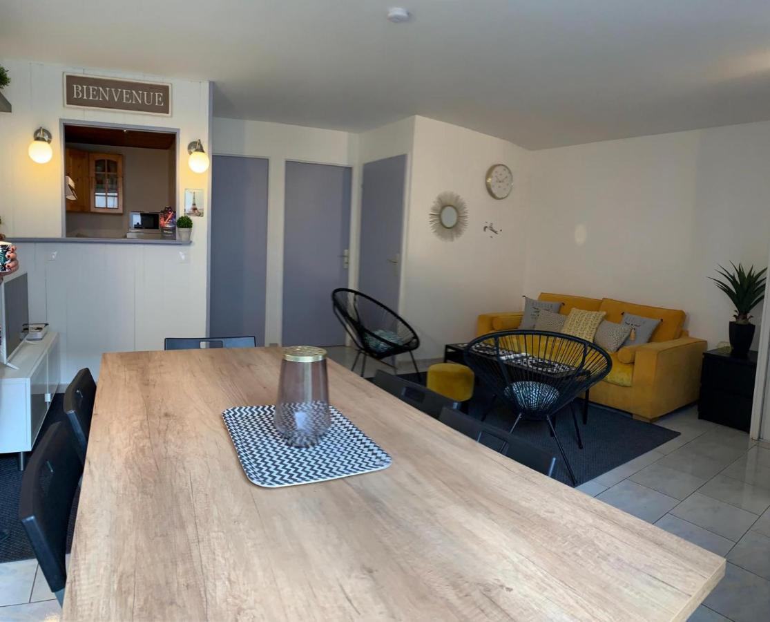 Appartement Eco 6 Personnes มานี-เลอ-องเกรอ ภายนอก รูปภาพ